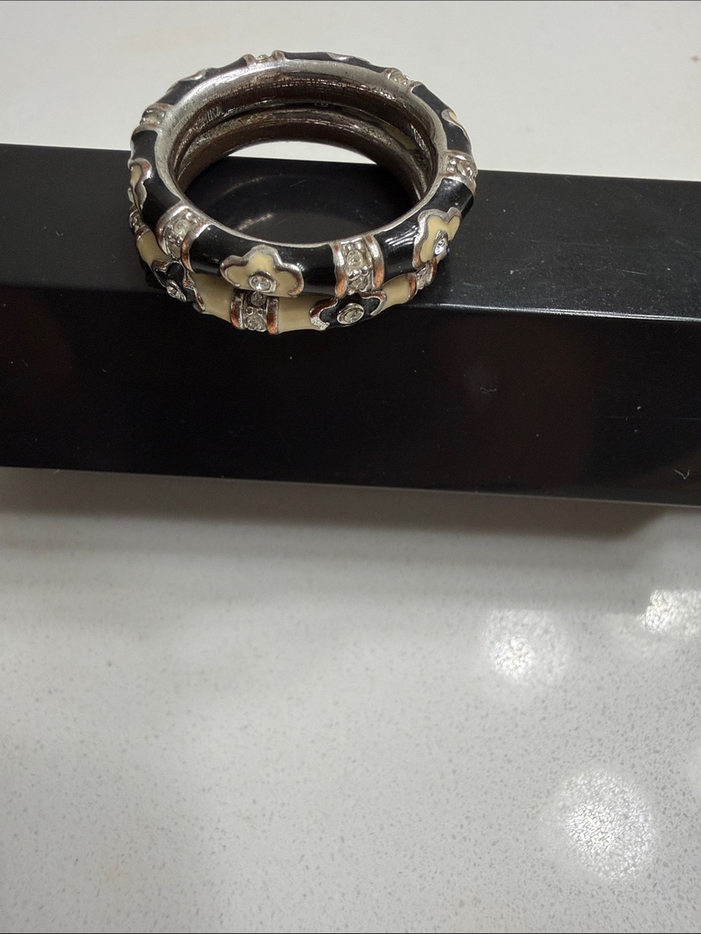 Lauren G Adams Black and Cream Flower Bangle Bracelet